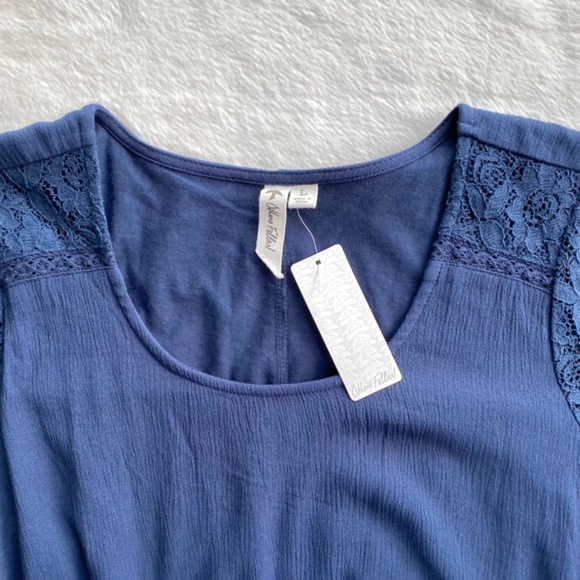 NWT Francesca’s Collection Navy Lace Shift Dress in Size Large - Picture 5 of 13